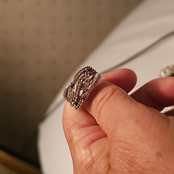 Rings - Picture 4 of 10